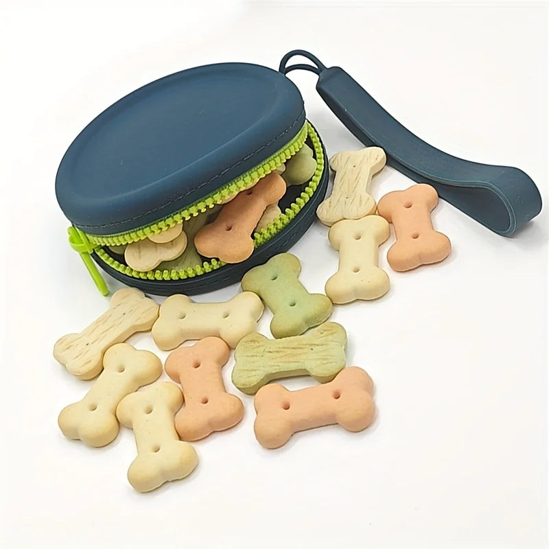 1Pcs Pet Supplies Silicone Dog Food Bag Outdoor Training Dog Training Dog Treat