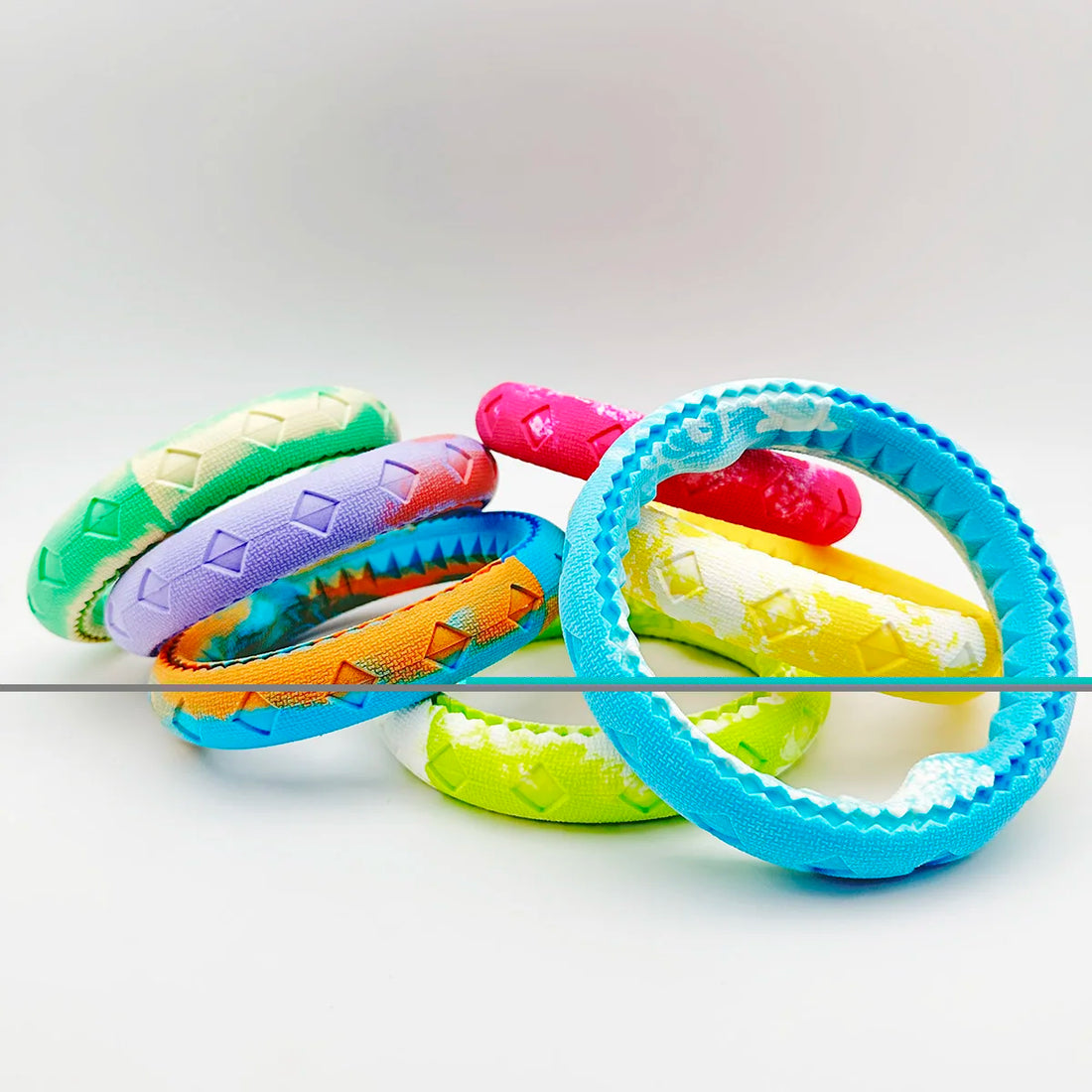 Pet dog rubber bite ring, bite resistant grinding training interactive small dogs