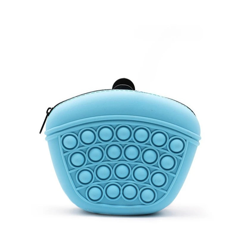 Portable Pet Treat Pouch Silicone Dog Food Bag With Waist Strap